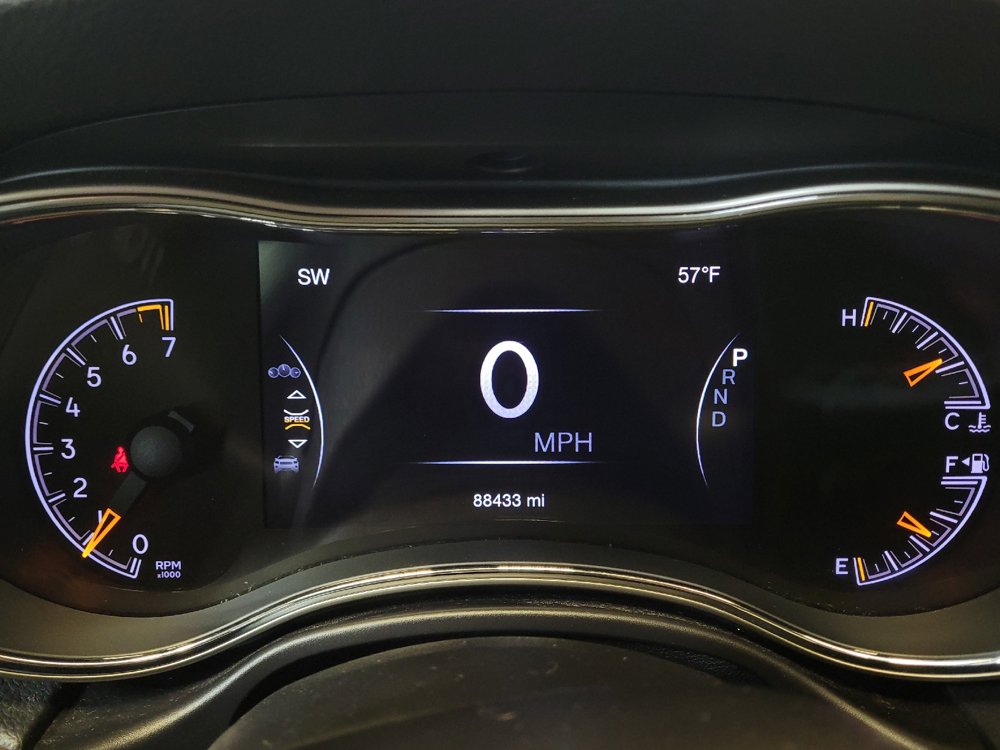 Used 2017 Jeep Grand Cherokee Limited RWD image 23