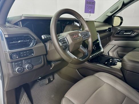 Used 2025 GMC Yukon Elevation w/ LPO, Floor Liner Package AWD/4WD image 10