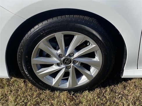 Used 2023 Toyota Camry LE image 11