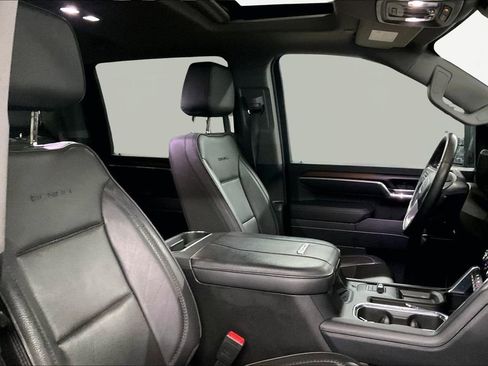 Used 2024 GMC Sierra 2500 Denali image 31