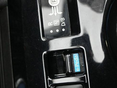 Used 2022 Nissan Leaf SL Plus image 17