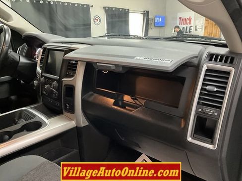 Used 2017 RAM 1500 Big Horn AWD/4WD image 38