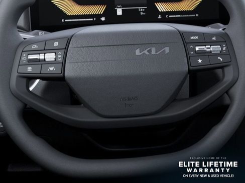 New 2026 Kia K4 FWD image 10