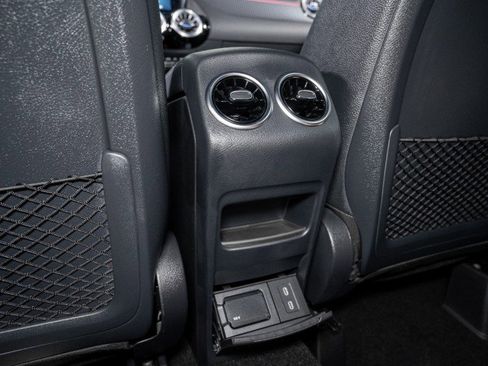 Certified 2025 Mercedes-Benz GLA 250 image 25