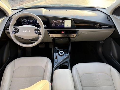 Used 2023 Kia Niro Wind w/ Wind Preserve Package image 8