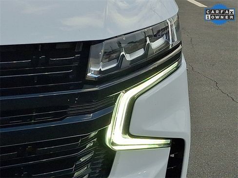 Used 2024 Chevrolet Suburban RST image 9