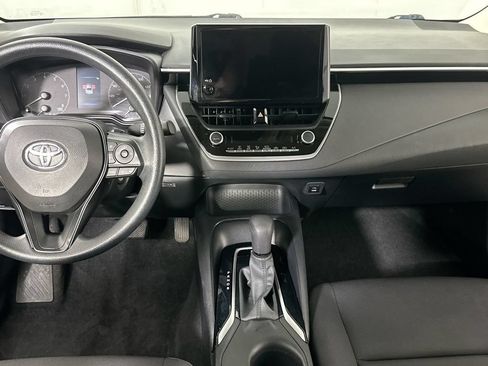 Used 2024 Toyota Corolla LE FWD image 17