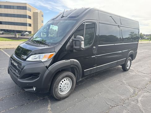 New 2026 RAM ProMaster 2500 w/ Advanced Safety Group FWD image 4