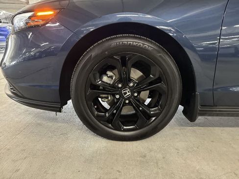 Used 2025 Honda Accord SE image 10