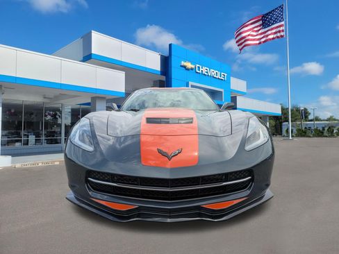 Used 2019 Chevrolet Corvette Stingray Coupe w/ 1LT RWD image 8