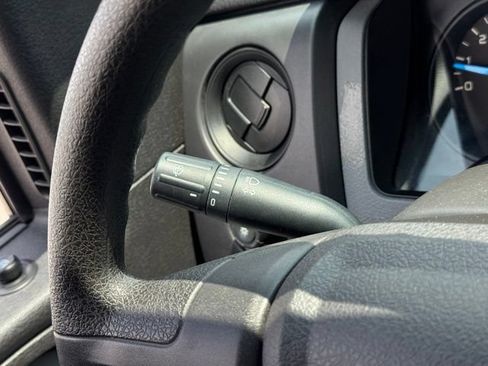 Used 2013 Ford F150 STX w/ Mid Equipment Group AWD/4WD image 23