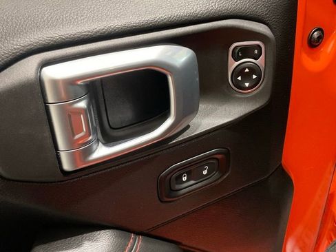 Used 2023 Jeep Wrangler Rubicon w/ LED Lighting Group AWD/4WD image 7