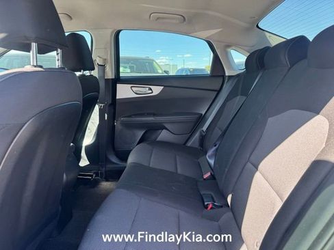 Certified 2023 Kia Forte LXS w/ LXS Technology Package FWD image 8