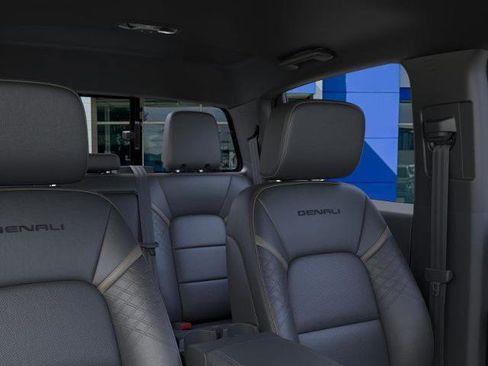 New 2026 GMC Canyon Denali image 48