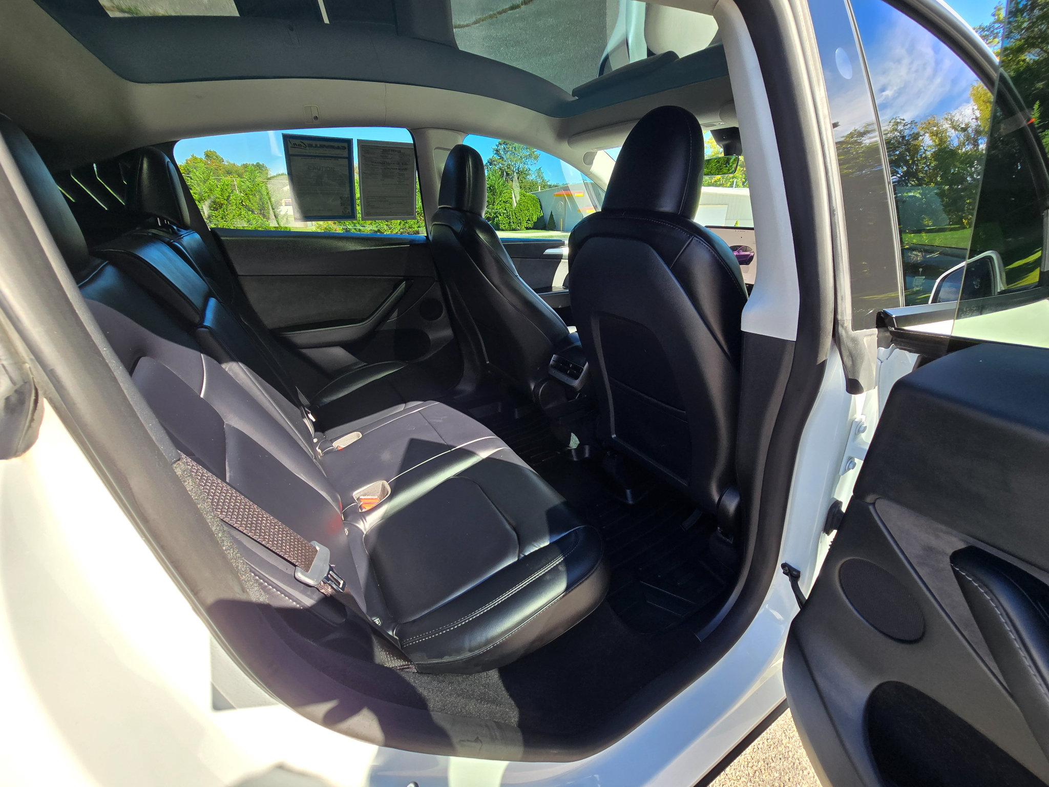 Used 2023 Tesla Model Y Performance AWD/4WD image 21