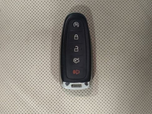 Used 2018 Lincoln MKT AWD w/ Technology Package image 32