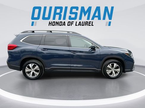 Used 2023 Subaru Ascent Premium AWD/4WD image 9