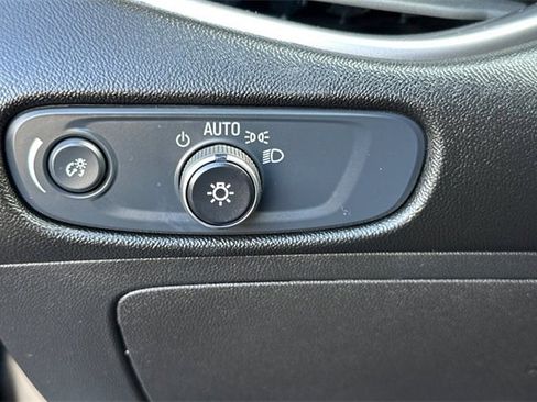 Used 2024 Chevrolet Malibu LT image 28