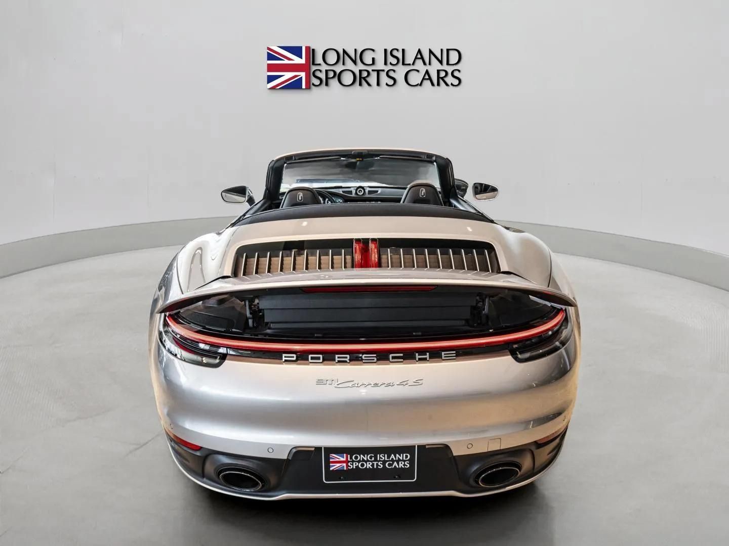 Used 2020 Porsche 911 Cabriolet image 10