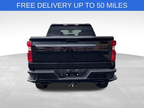 Used 2021 Chevrolet Silverado 1500 Custom Trail Boss w/ Midnight Edition AWD/4WD image 7