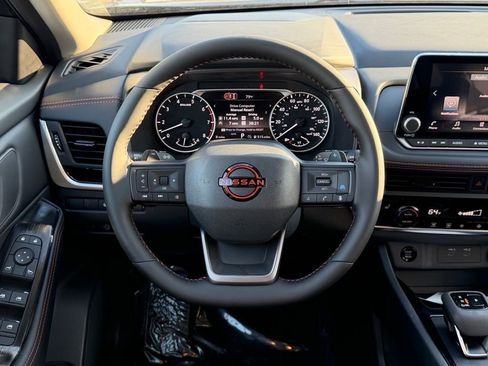 New 2026 Nissan Rogue SV AWD/4WD image 18