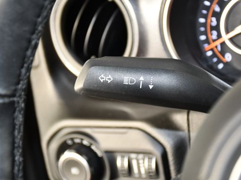 Used 2021 Jeep Wrangler Unlimited Sport AWD/4WD image 22