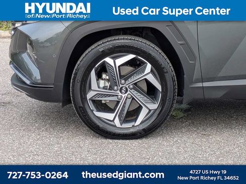 Certified 2024 Hyundai Tucson Limited AWD/4WD image 10