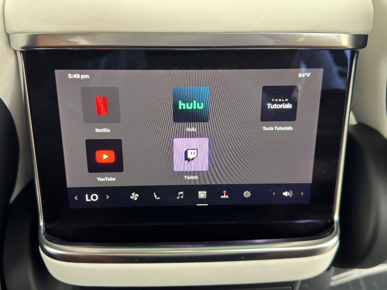 Used 2022 Tesla Model X AWD/4WD image 35