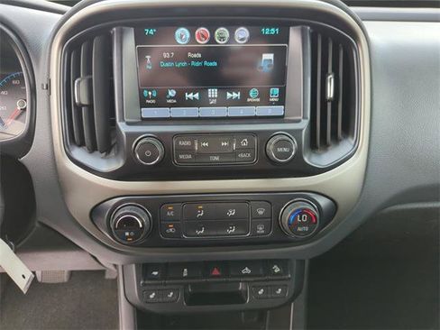 Used 2016 Chevrolet Colorado Z71 image 27