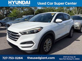 Used 2017 Hyundai Tucson SE video 1