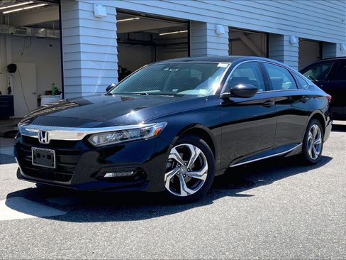 Used 2020 Honda Accord EX image 11