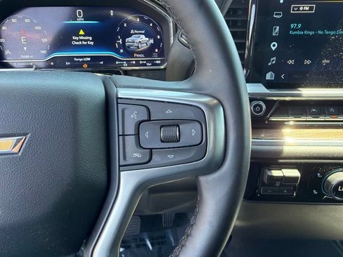Used 2025 Chevrolet Silverado 1500 LT AWD/4WD image 26