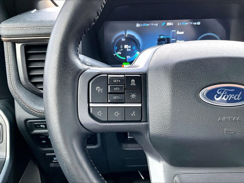 Used 2023 Ford F150 Lightning Lariat AWD/4WD image 23