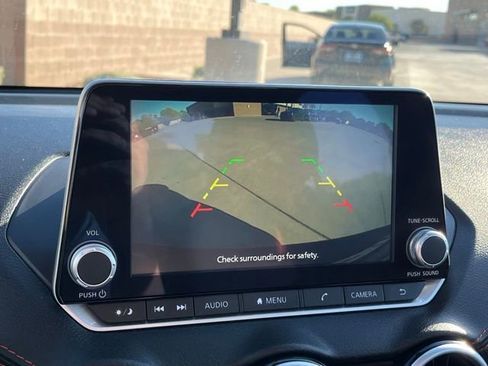 Used 2025 Nissan Sentra SR image 16