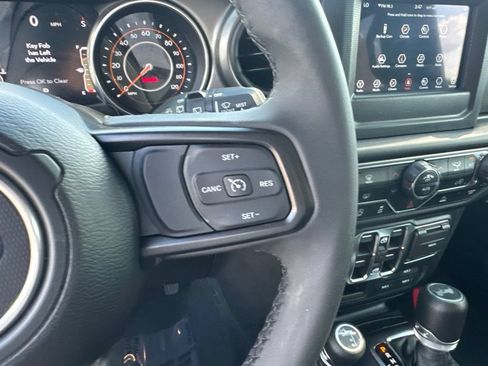 Used 2023 Jeep Wrangler Unlimited Sport AWD/4WD image 51