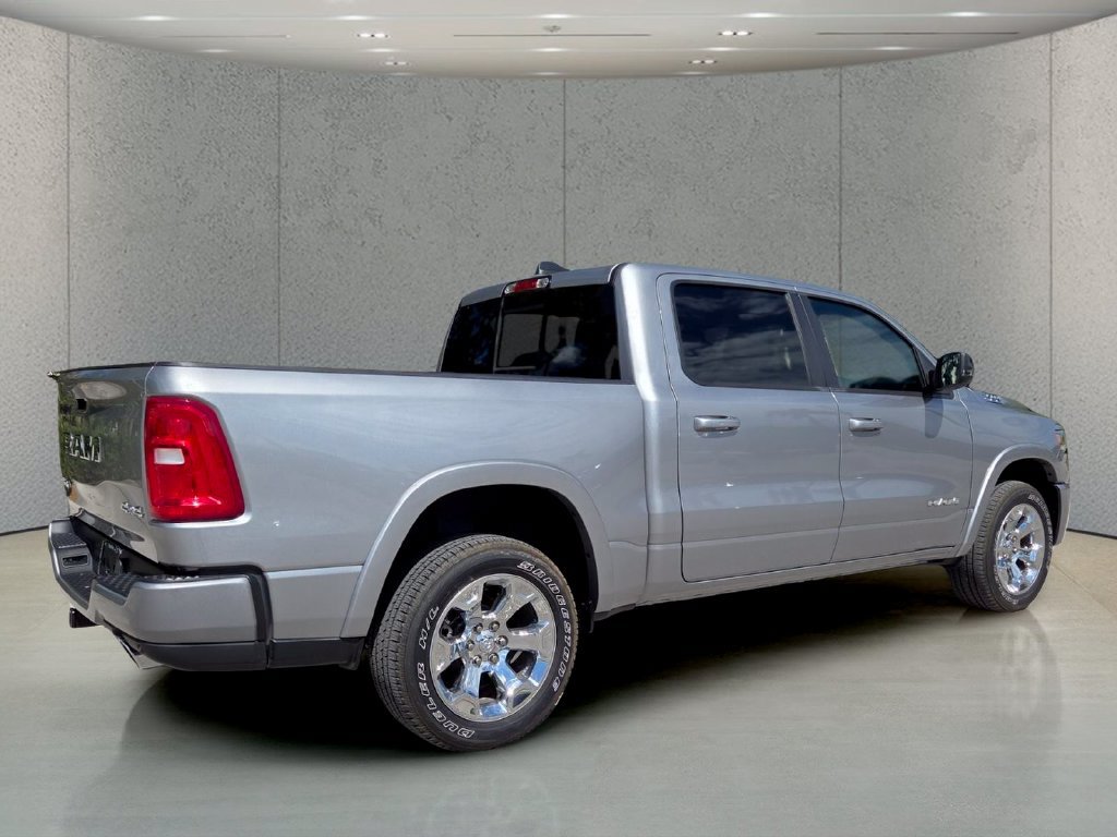 Used 2025 RAM 1500 Big Horn AWD/4WD image 5