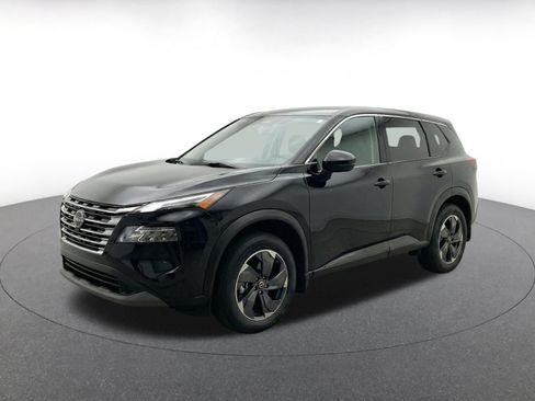 Used 2025 Nissan Rogue SV AWD/4WD image 3