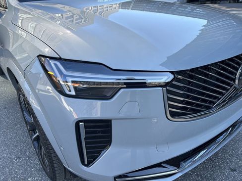 Certified 2025 Volvo XC90 B5 Plus image 5