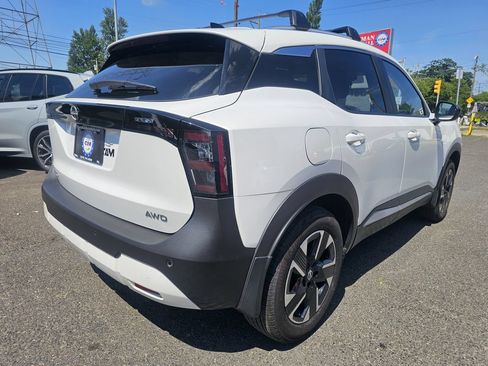 Used 2026 Nissan Kicks SV w/ SV Premium Package AWD/4WD image 5