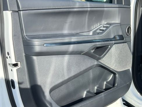 New 2026 Lincoln Navigator L Reserve w/ Jet Appearance Package image 16