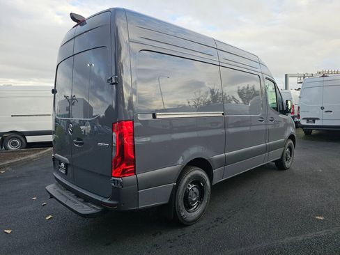 New 2025 Mercedes-Benz Sprinter 2500 image 6
