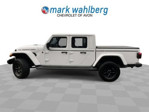 Used 2023 Jeep Gladiator Mojave w/ LED Lighting Group AWD/4WD image 5