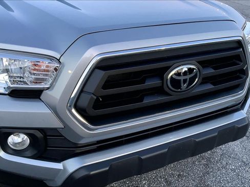 Used 2021 Toyota Tacoma SR5 image 28