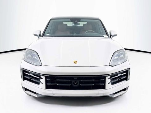 New 2025 Porsche Cayenne Coupe image 6