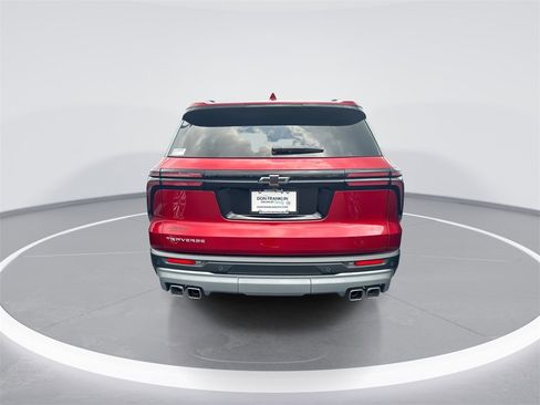 New 2025 Chevrolet Traverse LT w/ Enhanced Driving Package image 7