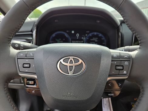 New 2026 Toyota Camry XLE FWD image 23