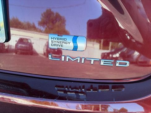 Used 2015 Toyota Avalon Limited w/ Technology Package FWD image 43