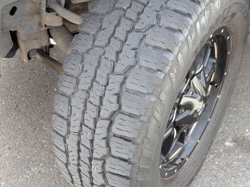 Used 2010 GMC Sierra 1500 SLT image 46