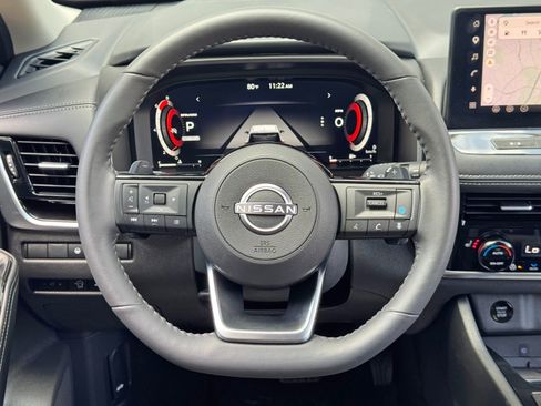 Used 2024 Nissan Rogue SL w/ SL Premium Package FWD image 19