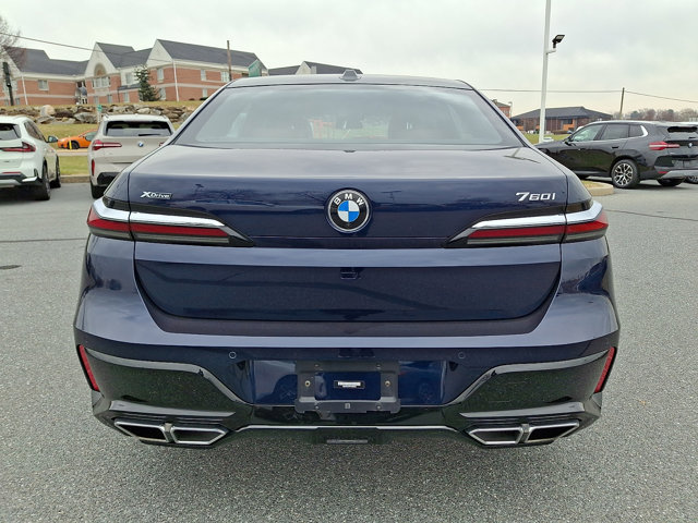 Certified 2023 BMW 760i xDrive AWD/4WD image 6